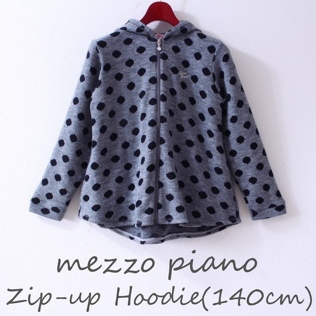 mezzo piano(メゾピアノ)の【ご成約済み/美品】mezzo piano ジップアップパーカー 140cm キッズ/ベビー/マタニティのキッズ服女の子用(90cm~)(ジャケット/上着)の商品写真