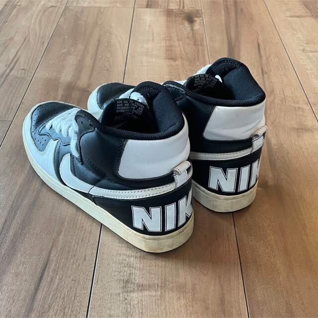 NIKE ターミネーター　27センチ