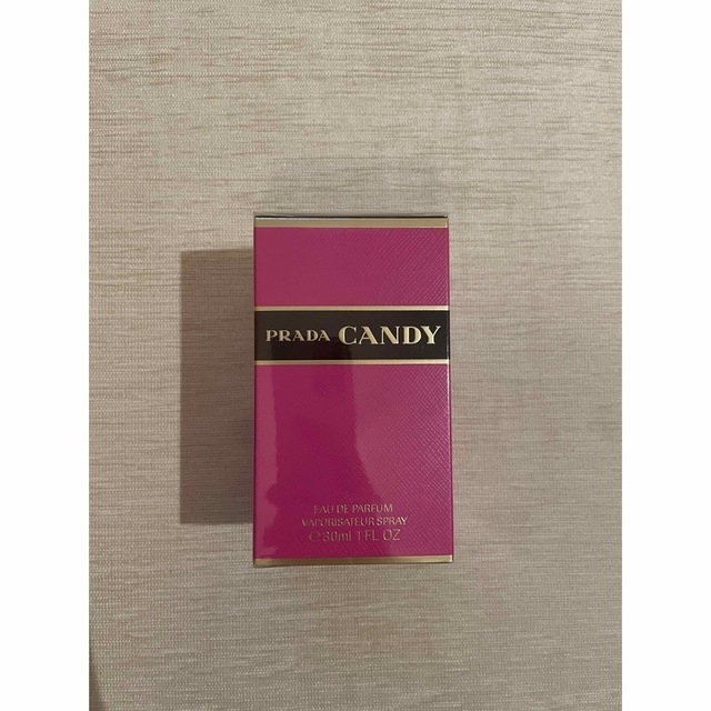 PRADA CANDY オーデパルファム　30ml