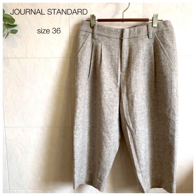 JOURNAL STANDARD(ジャーナルスタンダード)のJOURNAL STANDARD ハーフパンツ ベージュ レディースのパンツ(ハーフパンツ)の商品写真