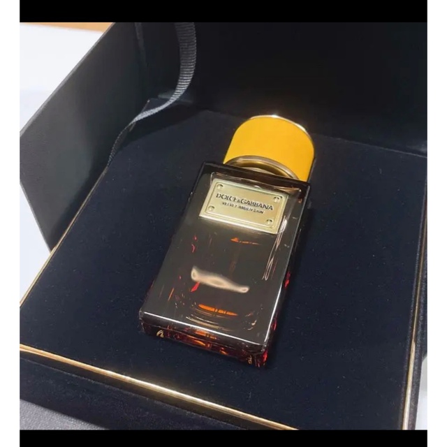 DOLCE&GABBANA(ドルチェアンドガッバーナ)のドルチェ&ガッバーナ ベルベットアンバースキン　プールファム オードパルファム コスメ/美容の香水(ユニセックス)の商品写真