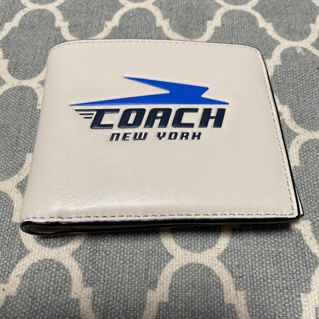 coach二つ折り財布