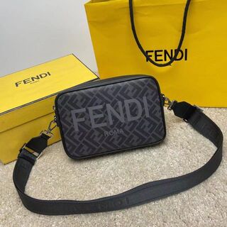 フェンディ(FENDI)の新品 FENDI 7M0285 AJJ4 F0GXN カメラケース スモール(ショルダーバッグ)