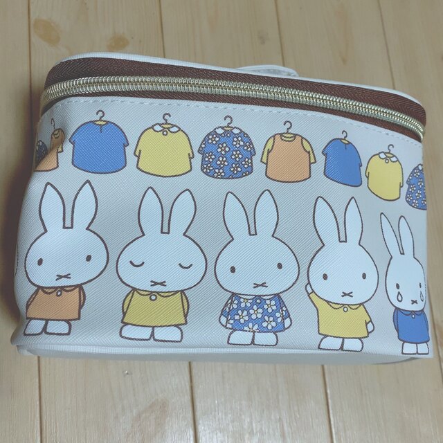 miffy(ミッフィー)のミッフィー miffy バニティ 化粧ポーチ 収納 メイク 道具 粧美堂 うさぎ レディースのファッション小物(ポーチ)の商品写真