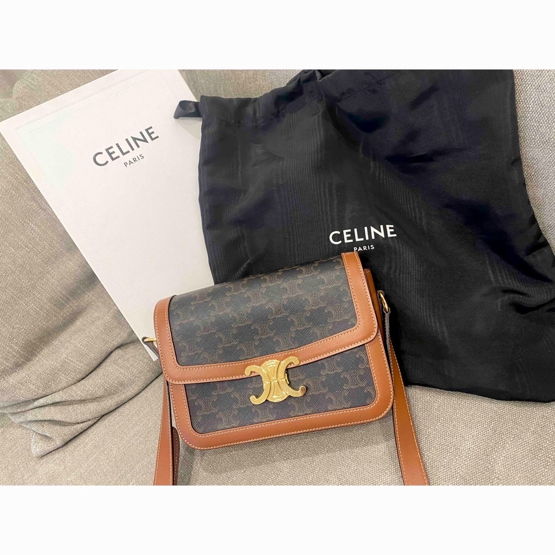 celine(セリーヌ)の本日限定値下げ。セリーヌ　トリオンフ　ミディアム　クラシック レディースのバッグ(ショルダーバッグ)の商品写真