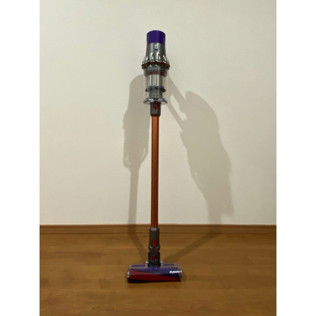 Dyson(ダイソン)のうら様専用　dyson SV12 FF  美品 スマホ/家電/カメラの生活家電(掃除機)の商品写真