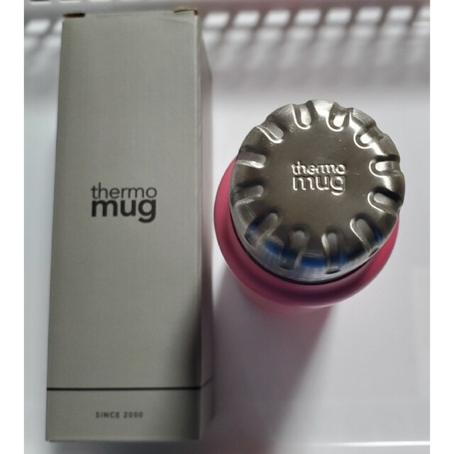 thermo mug(サーモマグ)の新品未使用　thermo mug アンブレラボトルミニ　ピンク インテリア/住まい/日用品のキッチン/食器(弁当用品)の商品写真