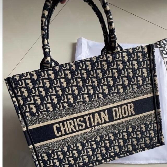 Christian Dior(クリスチャンディオール)のdiorトートバッグ レディースのバッグ(トートバッグ)の商品写真