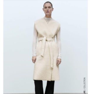 ザラ(ZARA)のベルトテクスチャーベストMサイズ　ZARA(ベスト/ジレ)