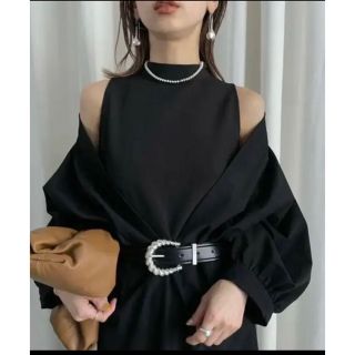 アメリヴィンテージ(Ameri VINTAGE)のMEDI OFF SHOULDER PUFF SLEEVE DRESS(ロングワンピース/マキシワンピース)