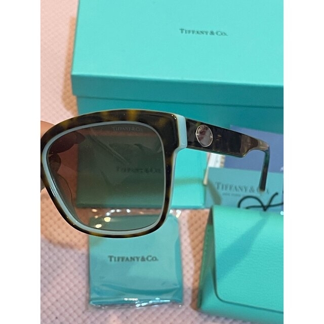 Tiffany & Co.(ティファニー)のTIFFANY&CO. サングラス レディースのファッション小物(サングラス/メガネ)の商品写真