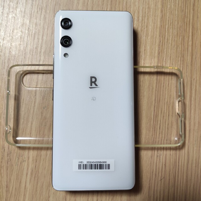 ANDROID(アンドロイド)の楽天ハンド　rakuten hand P710 64gb スマホ/家電/カメラのスマートフォン/携帯電話(スマートフォン本体)の商品写真