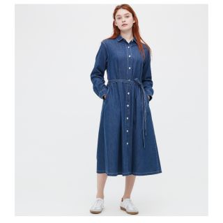 ユニクロ(UNIQLO)の新品タグ付き　ユニクロ　デニムAラインシャツワンピース(ロングワンピース/マキシワンピース)