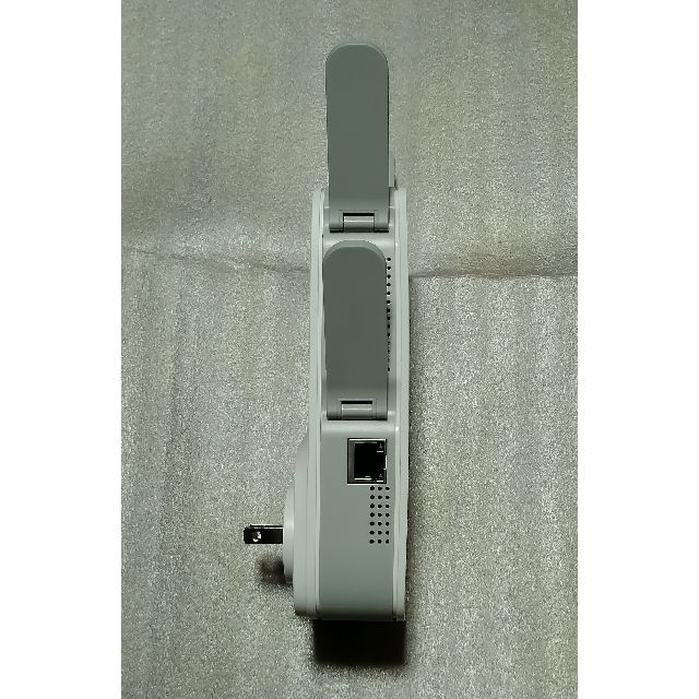 【中古】TP-Link 中継器 RE650 スマホ/家電/カメラのPC/タブレット(PC周辺機器)の商品写真