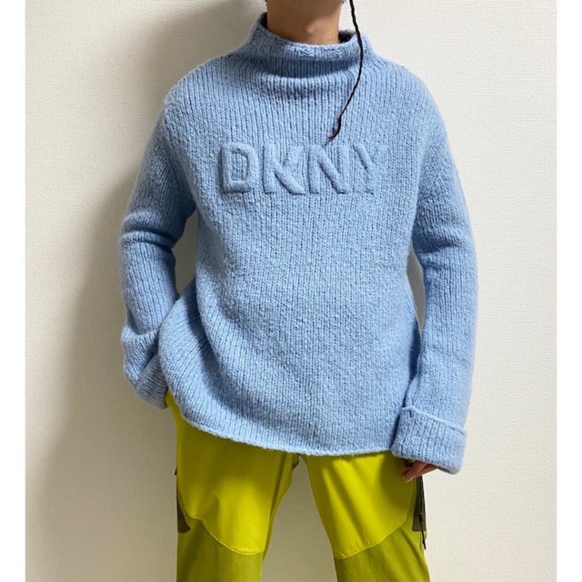 DKNY(ダナキャランニューヨーク)の希少 立体ロゴ vintage 90s DKNY ハイネック ニット セーター メンズのトップス(ニット/セーター)の商品写真