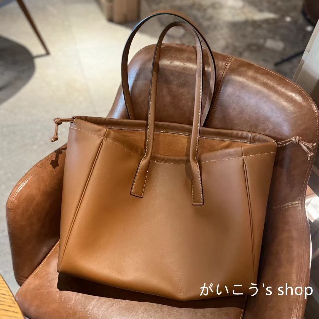 ♬CELINE セリーヌ カバドローストリング キュイル トリオンフ 1