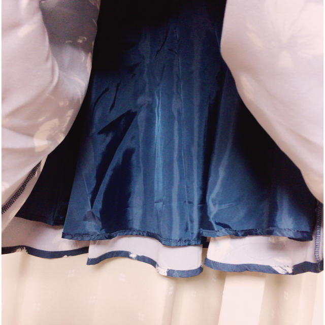 MAJESTIC LEGON(マジェスティックレゴン)のマジェ♡花柄スカート レディースのスカート(ひざ丈スカート)の商品写真