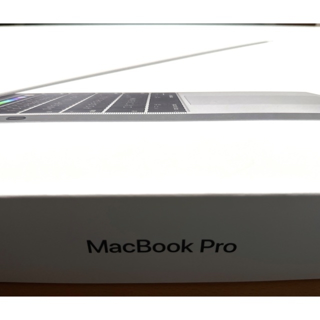 MacBook Pro 13インチ（2017）Touch Bar スペースグレイ 4