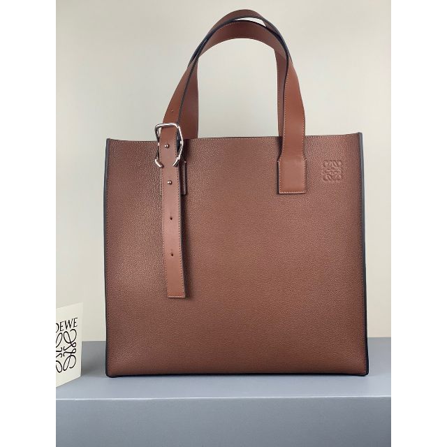 大得価定番】 LOEWE - 美品‼️LOEWE メンズ トートバッグの通販 by
