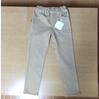 ベベ(BeBe)の☆新品☆　BeBe　130　ストレッチ長パンツ(パンツ/スパッツ)