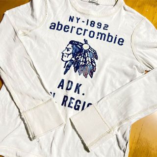 アバクロンビーアンドフィッチ(Abercrombie&Fitch)のアバクロ　長袖　ロンT 140サイズ(Tシャツ/カットソー)