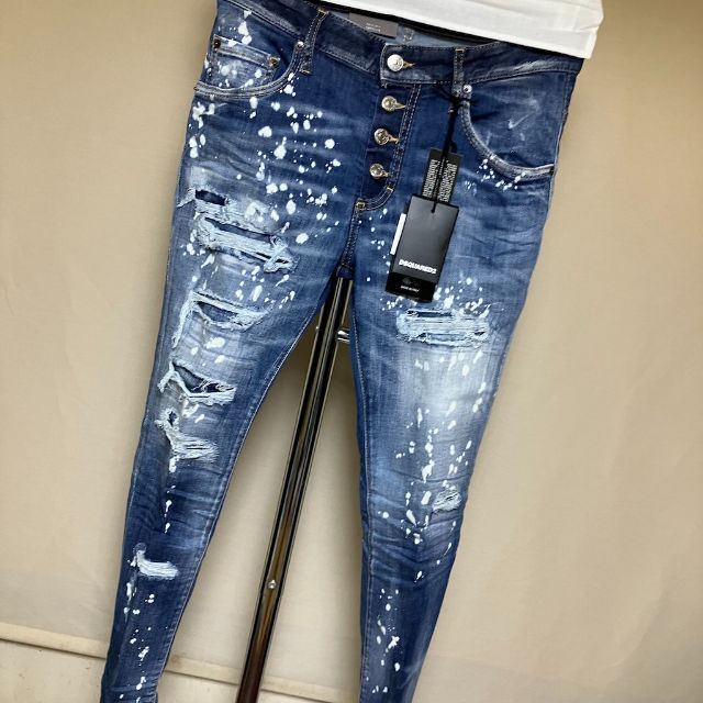 DSQUARED2(ディースクエアード)の定価9.68万 新品 44 22ssDSQUARED2 Super Twinky メンズのパンツ(デニム/ジーンズ)の商品写真