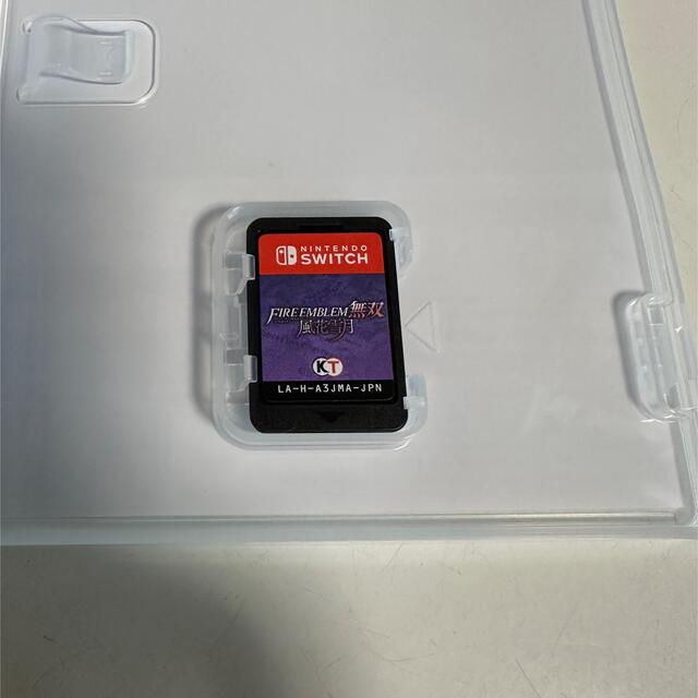 Nintendo Switch(ニンテンドースイッチ)のファイアーエムブレム無双 風花雪月 Switch エンタメ/ホビーのゲームソフト/ゲーム機本体(家庭用ゲームソフト)の商品写真