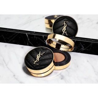 イヴサンローランボーテ(Yves Saint Laurent Beaute)のYSL　アンクルドポールクッションN B30(ファンデーション)