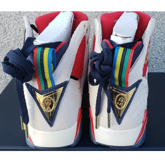 Jordan Brand（NIKE）(ジョーダン)のTrophy Room × Nike Air Jordan 7 　27.5㎝ メンズの靴/シューズ(スニーカー)の商品写真