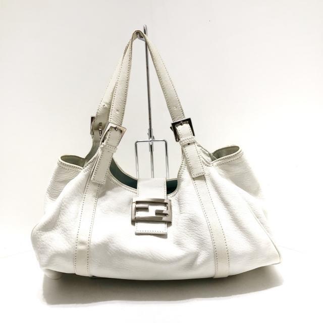 FENDI - フェンディ トートバッグ - 8BR091 白の通販 by ブランディア ...