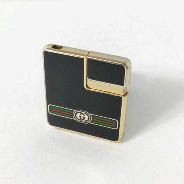 Gucci(グッチ)のグッチ ライター - 黒×ゴールド×マルチ メンズのファッション小物(タバコグッズ)の商品写真