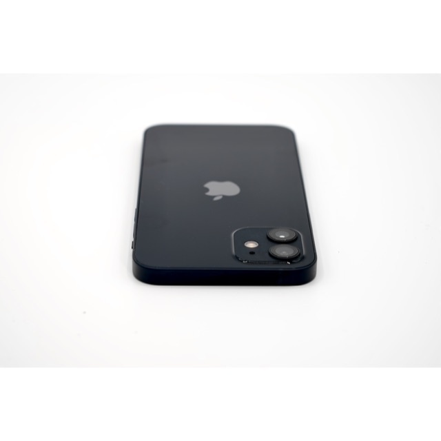 Apple(アップル)のiPhone12 ブラック　SIMフリー64GB 保証あり スマホ/家電/カメラのスマートフォン/携帯電話(スマートフォン本体)の商品写真