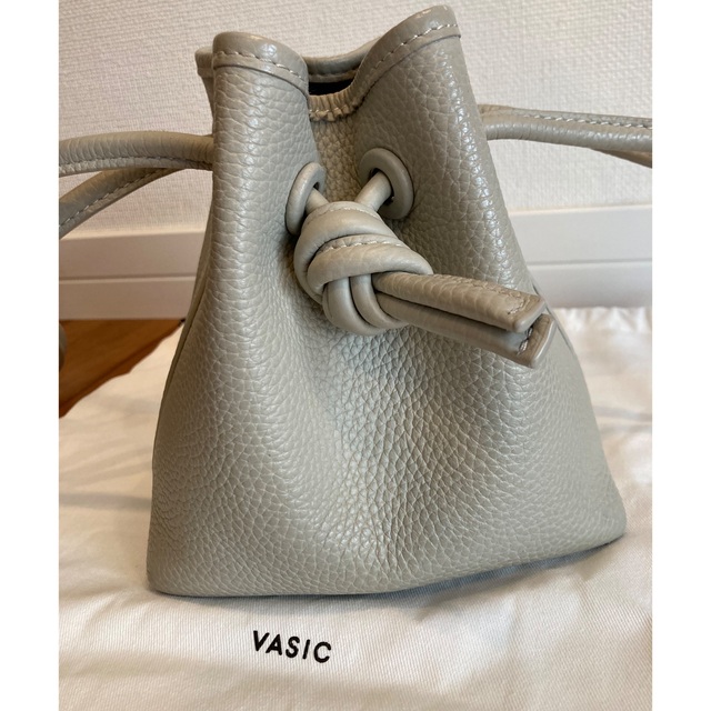 VASIC(ヴァジック)の【難あり】vasic bond mini mini ヴァジック ハンドバッグ巾着 レディースのバッグ(ハンドバッグ)の商品写真