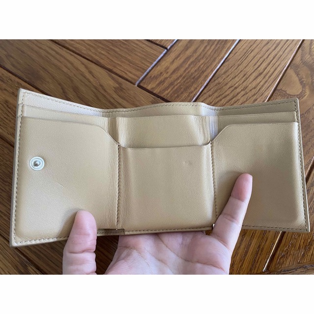 Jil Sander(ジルサンダー)のジルサンダー　ミニ財布　ベージュ レディースのファッション小物(財布)の商品写真