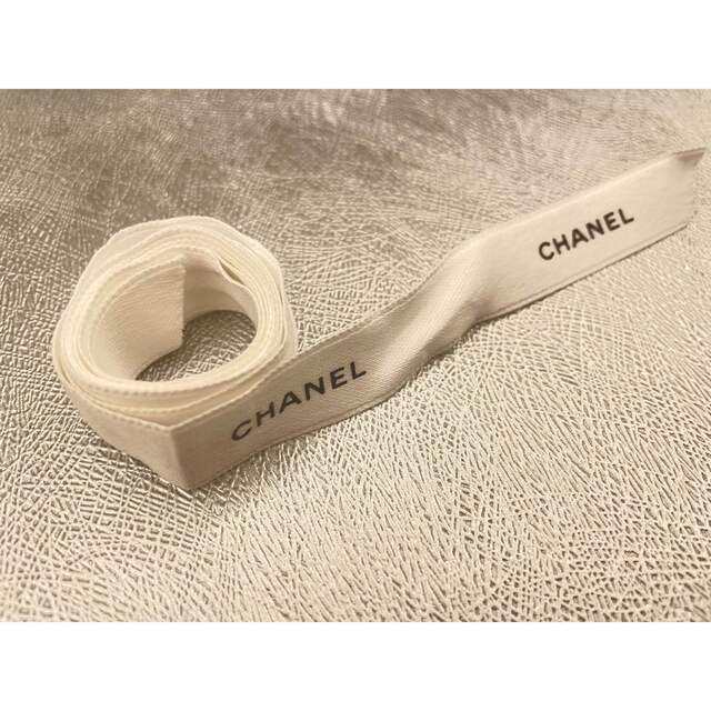 CHANEL(シャネル)のシャネル　ギフト用リボン　白③ インテリア/住まい/日用品のオフィス用品(ラッピング/包装)の商品写真