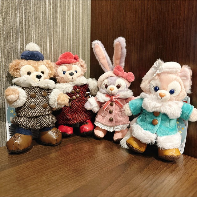 4点セット ぬいぐるみバッジ ダッフィー ウィンタートゥインクリング