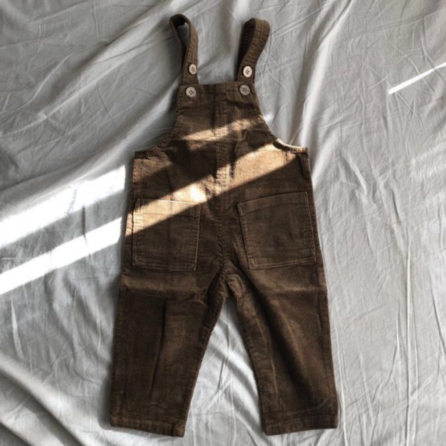 hakka kids(ハッカキッズ)のcorduroy salopette キッズ/ベビー/マタニティのキッズ服男の子用(90cm~)(パンツ/スパッツ)の商品写真