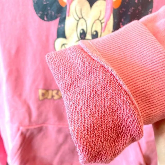 Disney(ディズニー)の最終値下げ！！ディズニーで購入！ミニー パーカー ピンク Mサイズ レディースのトップス(パーカー)の商品写真