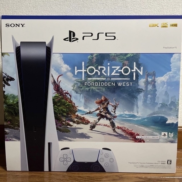 PlayStation5  Horizon Forbidden West同梱版 エンタメ/ホビーのゲームソフト/ゲーム機本体(家庭用ゲーム機本体)の商品写真