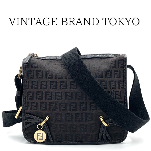 FENDI フェンディ ショルダーバッグ 小さめ ズッキーノ柄 肩掛け 斜め