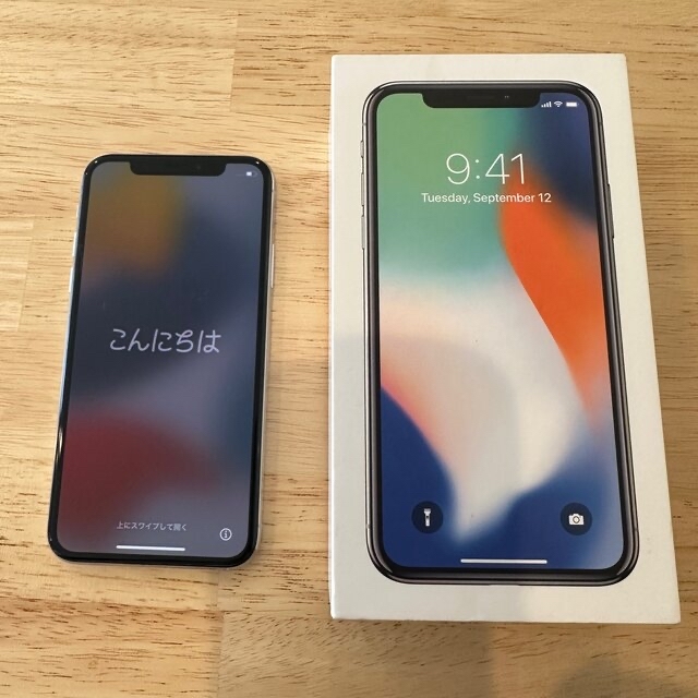 iPhone X 64GB シルバー