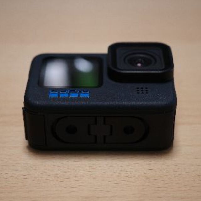 GoPro(ゴープロ)のGoPro Hero11 Black アクセサリーキット スマホ/家電/カメラのカメラ(ビデオカメラ)の商品写真