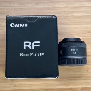 キヤノン(Canon)の【美品】RF50mm f1.8 STM(レンズ(単焦点))