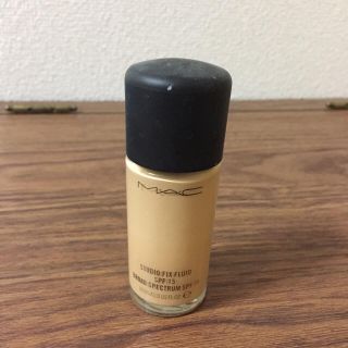 マック(MAC)のMACスタジオ フィックス フルイッドSPF15 NC30(ファンデーション)