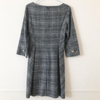 エイチアンドエム(H&M)のワンピース　H&M(ひざ丈ワンピース)