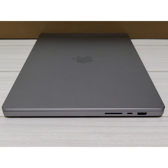 Mac (Apple)(マック)のM1Max MacBookPro 16 インチ　MK1A3J/A アップルケア＋ スマホ/家電/カメラのPC/タブレット(ノートPC)の商品写真