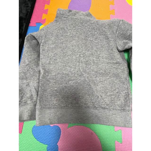 ナイキ　キッズ　パーカー100㌢ キッズ/ベビー/マタニティのキッズ服男の子用(90cm~)(その他)の商品写真