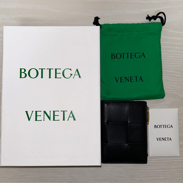 BOTTEGA VENETA 二つ折りファスナーウォレット