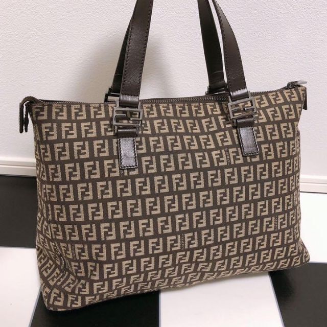 FENDI カシミア トートバッグ 新品で購入して www.grupopessoal.com.br