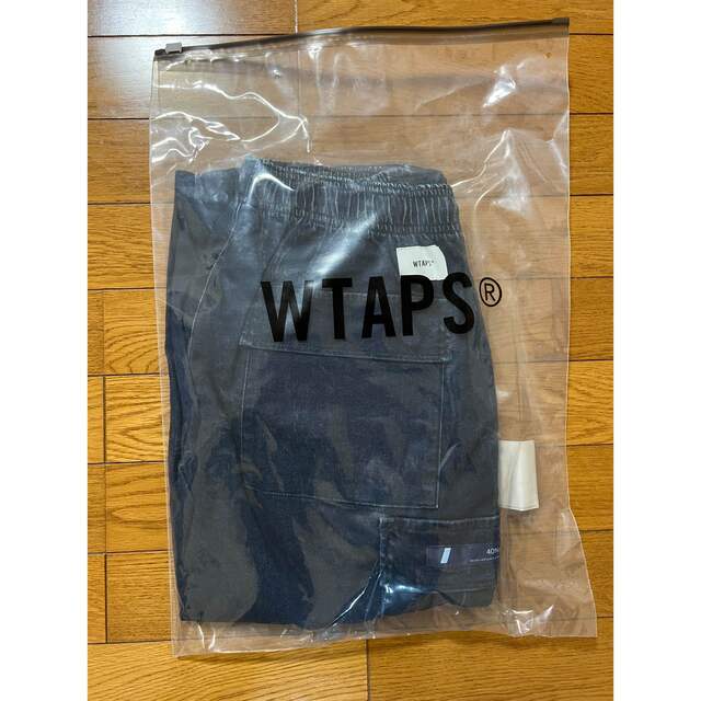 W)taps(ダブルタップス)のGIMMICK / TROUSERS / COTTON. DENIMインディゴS メンズのパンツ(デニム/ジーンズ)の商品写真